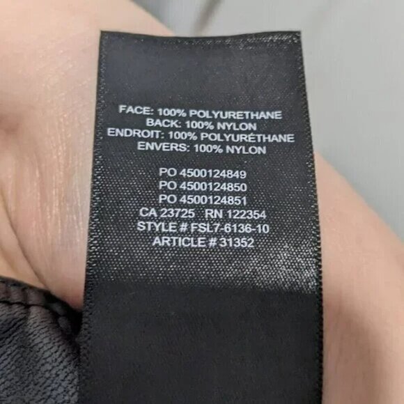 Aritzia Wilfred Free | Daria High-waisted Vegan Leather leggings in Black - Picture 8 of 8